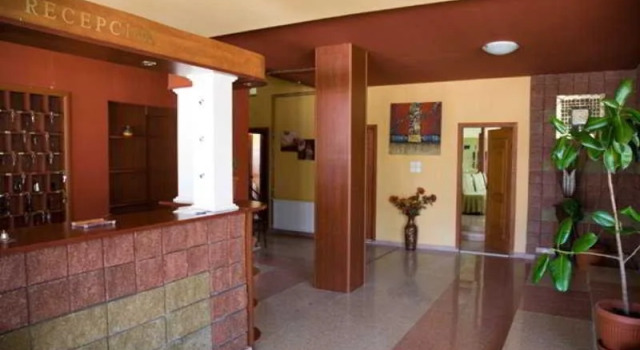 Hotel Uni Palas II