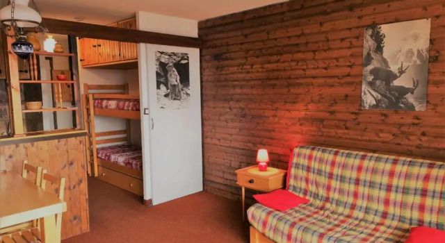 Résidence Sirac a - Studio Pour 4 Personnes 192829, Prenota Hotel Hotel a Alvernia con parcheggio, Parcheggio