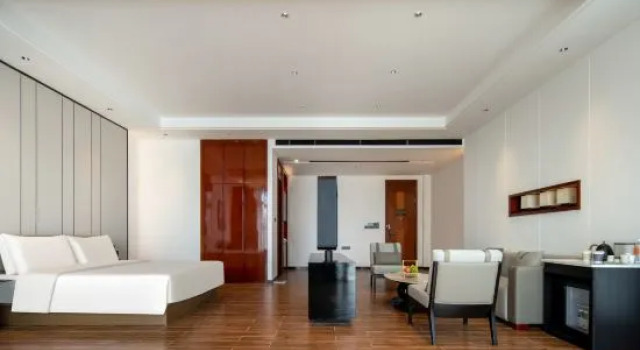 Люкс с балконом Atour X Hotel Shenzhen Jiaochangwei
