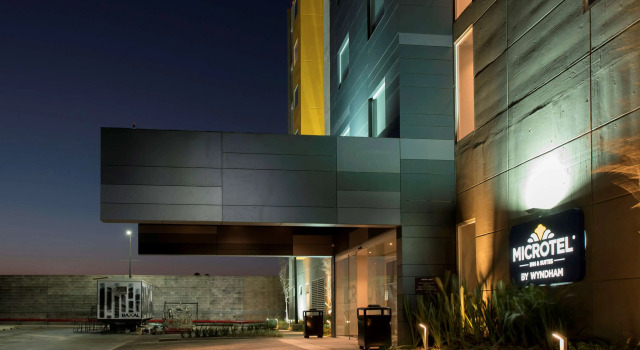 Microtel Inn & Suites By Wyndham San Luis Potosi, Boek Hotel San Luis Potosí Mexico
