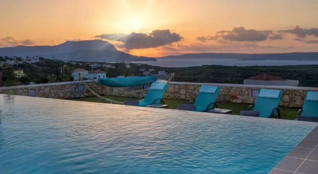 Вилла Superior Titans Villas Chania