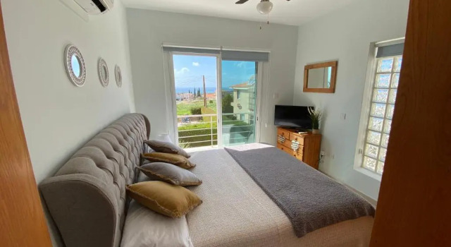 2 Bedroom Roof Terrace & Sea View Apartment, Boek Appartement Peyia Paphos