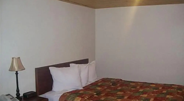 Sagebrush Inn Hotel, Забронировать Отель Бейкер штат Монтана