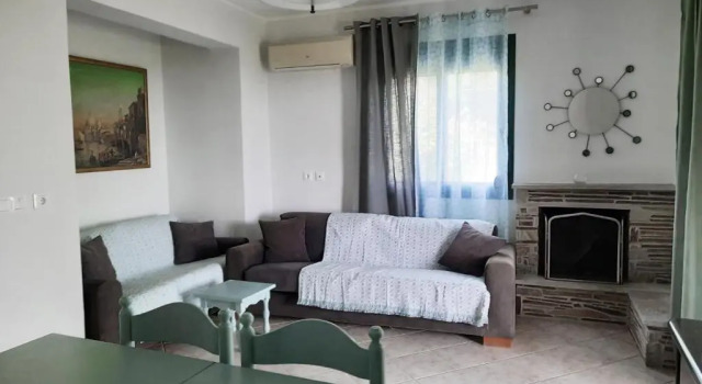 Spacious Holiday House with Shared Pool, Book Hotel Hanioti 