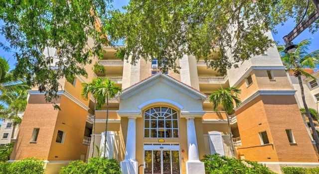 Naples Escape in Regatta w/ Resort Amenities!, Book Ferieresort North Naples Florida
