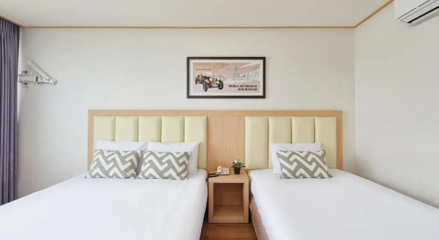 Семейный номер Standard Shin Shin Hotel Jeju City
