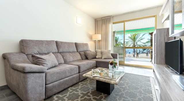 Apartment in front of the Beach, Varaa Huoneisto Cambrils El Baix Camp