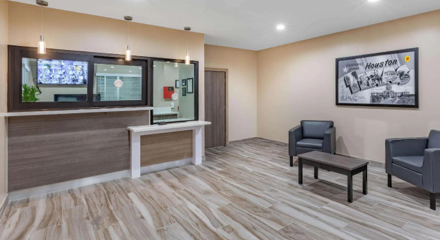 Четырёхместный номер Super 8 by Wyndham Houston NW Beltway 8/West Rd