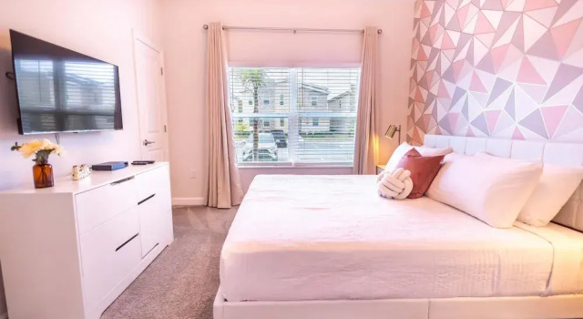 2901 SS - 4BR - Serene Retreat at Storybook Lake