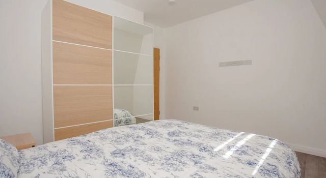 Stylish Brand New Flat in Charming Stoke Newington, Забронировать Отель Отели Лондона 3 звезды, рядом с Stoke Newington Station, 3*