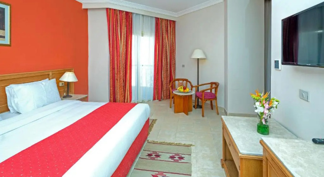 Трёхместный номер Standard с видом на сад Hawaii Riviera Club Aqua Park - Families and Couples Only