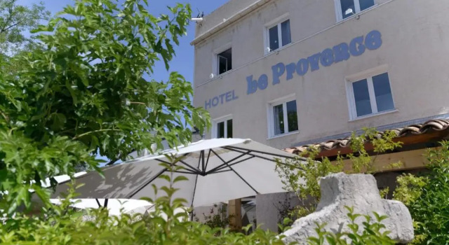 Contact Hôtel Le Provence, Забронировать Отель Жемнос Буш-дю-Рон