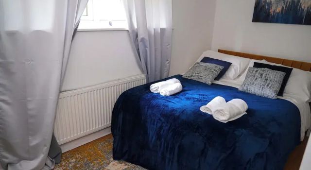 Milton Keynes Home - Sleeps 4 - Parking, Varaa Lomakoti Mökit kohteessa Merseyside, Mökki
