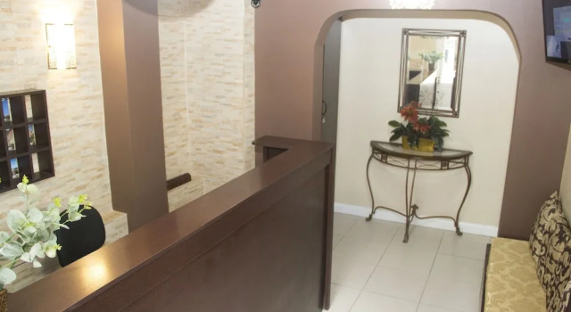 Apart Hotel Francesco, Забронировать Апарт-отель Отели Флорианополиса 3 звезды, 3*