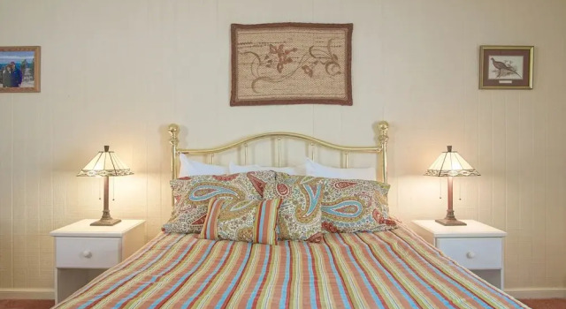 Номер Standard Leatherbark - 202a 2 BR Condo Spacious Living Room