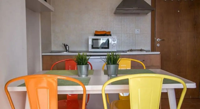 Chalet Adosado Urbanización COPOS PREMIUM Zona Media, Забронировать Шале Виллы Прадольяно, Вилла