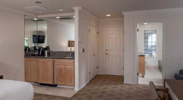 Бунгало Deluxe с видом на сад Saratoga Oaks Lodge