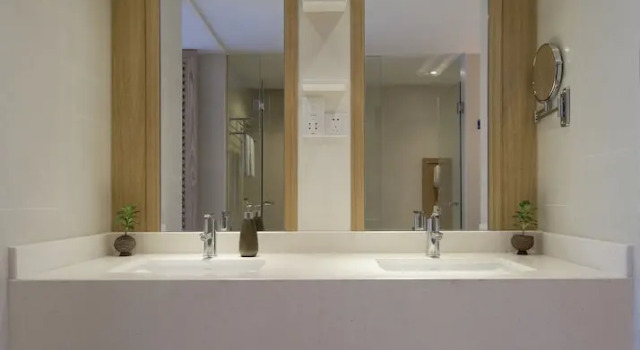 Люкс Deluxe ShenZhen DaMeiSha Airland Hotel