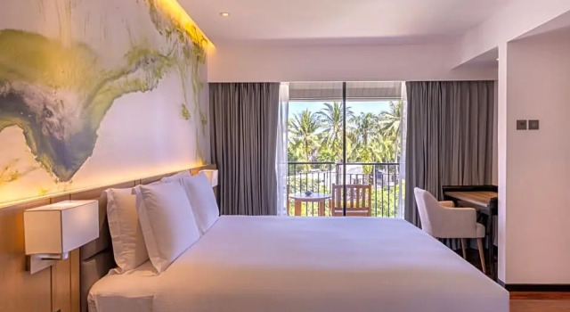 Семейный люкс с 2 комнатами с балконом DoubleTree by Hilton Phuket Banthai Resort