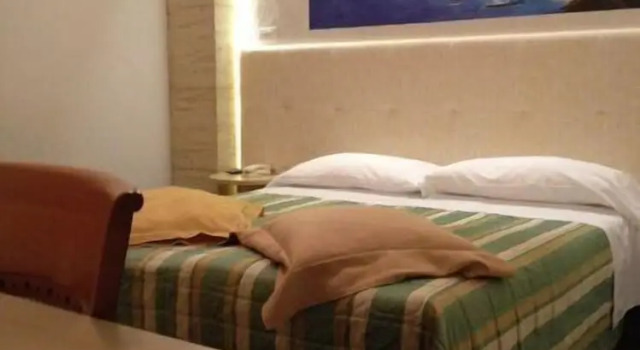 Трёхместный номер Standard Hotel Derby