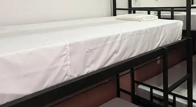 Кровать в общем номере (женский номер) Mangueirosa Hostel