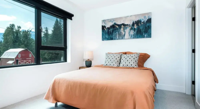 Alpine Ascent with Hot Tub in Mackenzie Village, Réserver Appartement Hôtels à Revelstoke avec parking, Parking