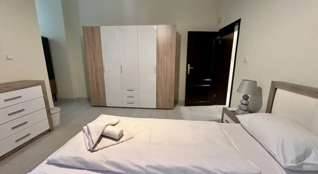 In the heart of Sofia near Vitosha Blvd., Забронировать Отель Отели Софии с парковкой, рядом с Президентство, Парковка