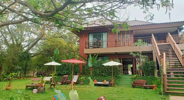 Baanbua Nonlen, Varaa Matkakoti Hotellit North-Eastern Thailand pysäköinnillä, Pysäköinti