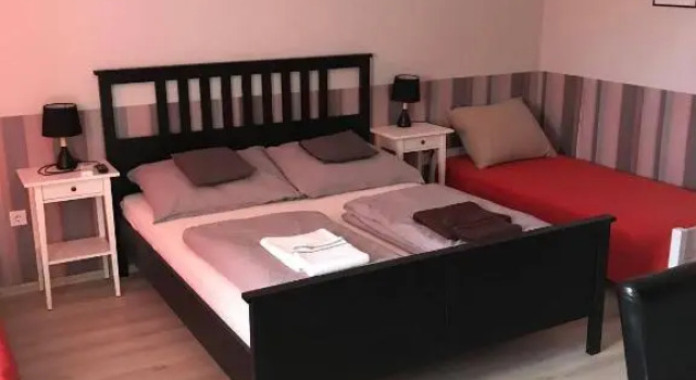 Четырёхместный номер Standard Hunyadi Panzió-Apartman