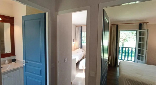 Bright 50 M for 6 with Balcony And Garden, Забронировать Отель Отели Côte landaise с бассейном, Бассейн