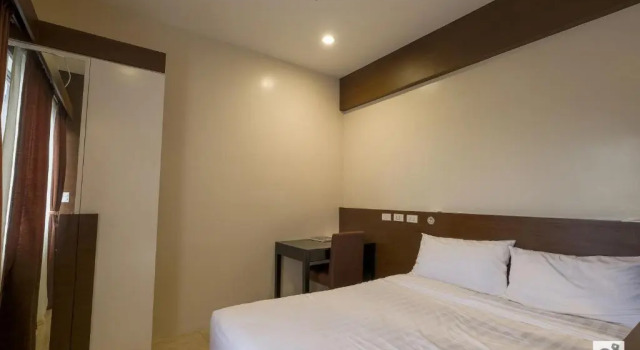 Люкс Standard Bed and Bath Serviced Suites