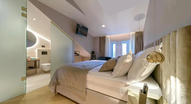 Lumiere Luxury Rooms, Prenota Affittacamere Splitska 