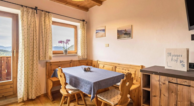 Ferienwohnung Sonnenblume Nusserhof