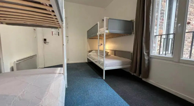 Кровать в общем номере (женский номер) Le Coffice Auberge de Jeunesse