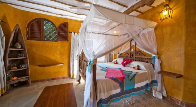 Waterlovers Beach Resort, Book Resort Diani Beach 
