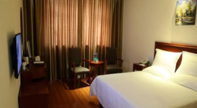GreenTree Inn Henan Shangqiu Sui County Suizhou Avenue Beihu Business Hotel, Buchen Sie Hotel Sui Henan