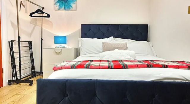 Open Plan Studio With Garden, Book Hotel Hoteller i Impington med parkering, Parkering