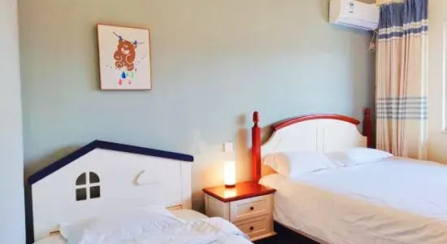 Семейный люкс Дуплекс c 1 комнатой с балконом и с видом на восход Beijing Water Town Light Holiday Villa (Gubeikou Water Town Scenic Area)
