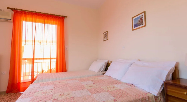 Двухместный номер Standard с балконом и с видом на море Akrogiali Beach Rooms
