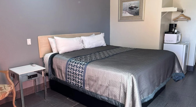 California Inn Hotel and Suites Adelanto US 395, Prenota Locanda Adelanto California