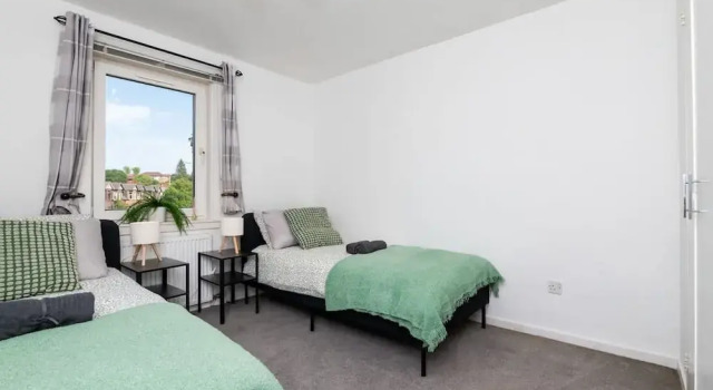 2 Bedroom Flat - Free Parking, Buchen Sie Ferienwohnung Clydebank Strathclyde