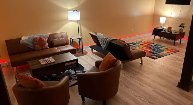 Mansion w 10 Bedrooms Pool and Theater, Reserva ahora Hotel Morrisville Vermont