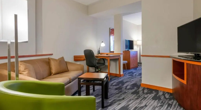 Студия Fairfield Inn and Suites Holiday Tarpon Springs