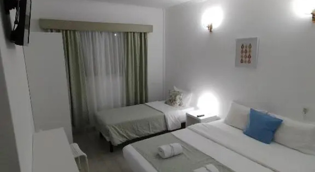 Residencial Tropicália AL, Rezervovat Hotel Hotely v Beira Alta s parkováním, Parkování