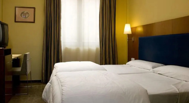Двухместный номер Standard VTZ The Orus Factory Hotel - Parking Muy Económico