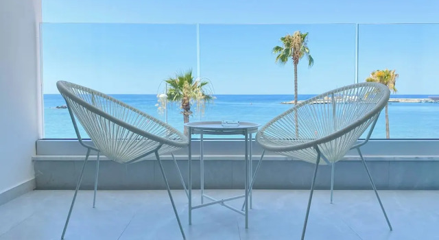 Апартаменты Luxury Phaedrus Living Marina Sea  214 Emerald