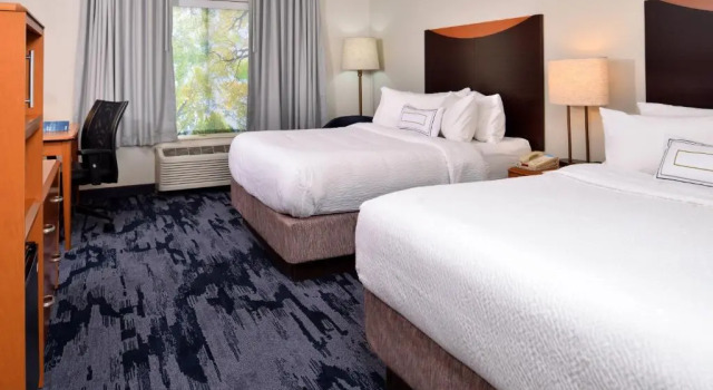 Четырёхместный номер Standard Fairfield Inn and Suites Beloit