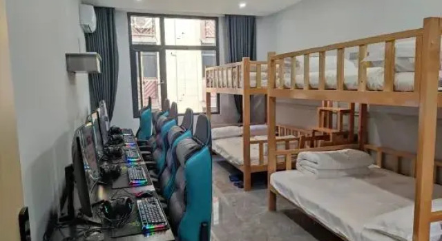 Qianjiang Hongda E-sports Hotel, Boek Hotel Qianjiang Hubei