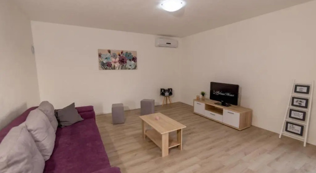 Villa Paloma Blanca, Book Villa Lovrec Split-Dalmatia County