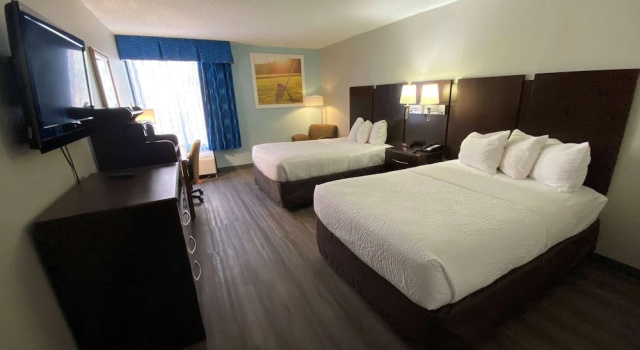 Четырёхместный номер Standard Days Inn & Suites by Wyndham Havelock
